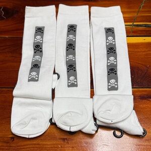 Silhouette White Socks with Gray Skull Design Closet 1